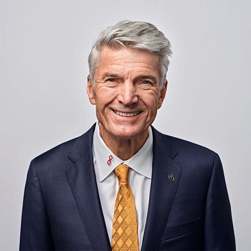 Headshot of Mike Jandernoa
